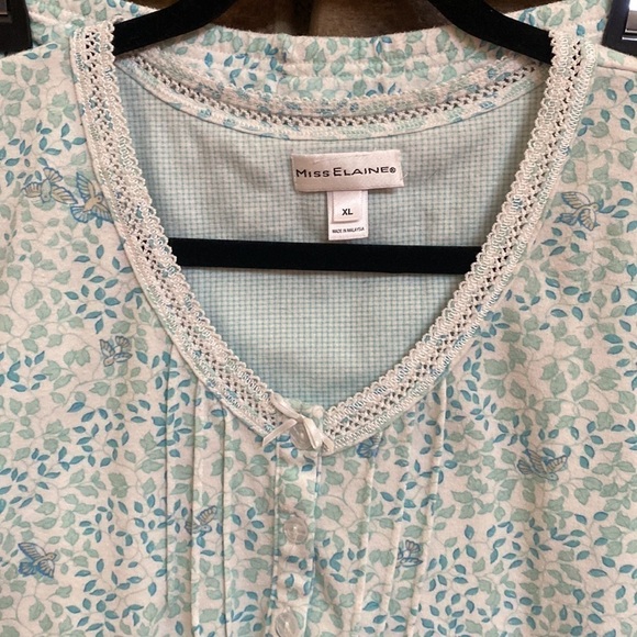 Miss Elaine white, blue bird pajama top. Size XL. - Picture 5 of 11